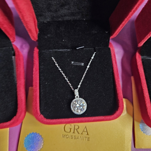 Wholesale Lot 3x 3ct Moissanite Necklaces 925 - Picture 5 of 6